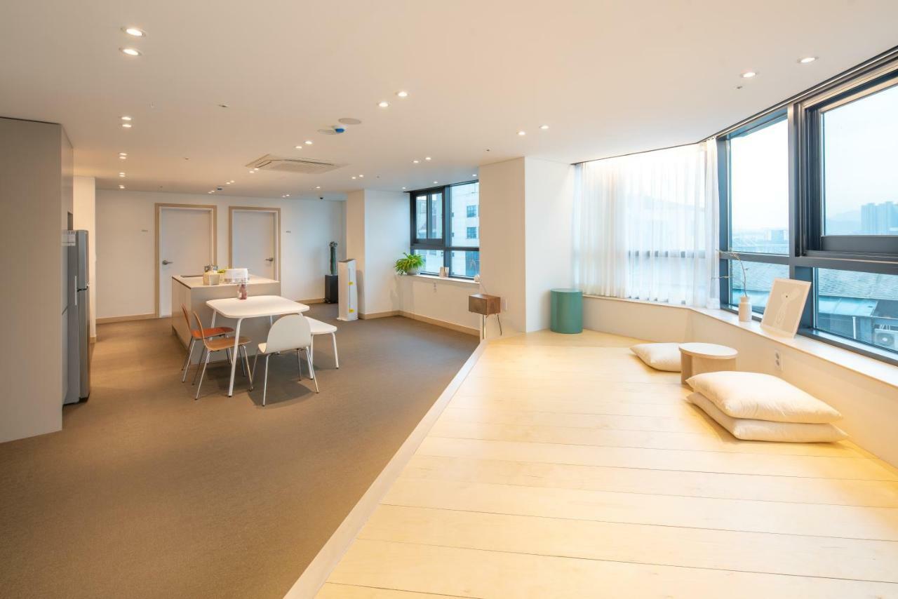 Upflo House Dangsan - All You Can Enjoy Seoul